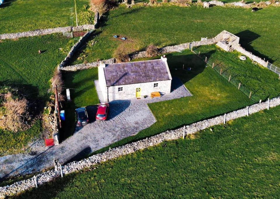 Villa St Johns Old Schoolhouse Lecarrow Esterno foto